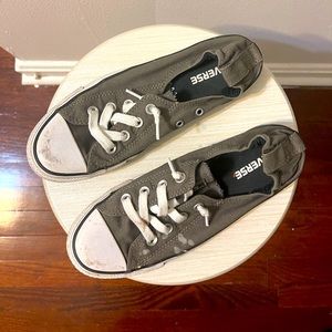 ❌❌SOLD❌❌Chuck Taylor Converse Shoreline Slip S 8 Women in Gray in GUC